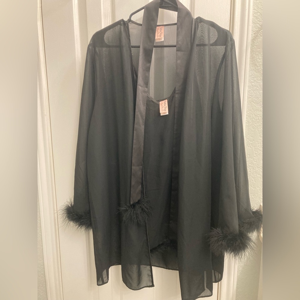 Bettie Page Lingerie Elegant Black Sheer Robe and Babydoll with Feather Trim